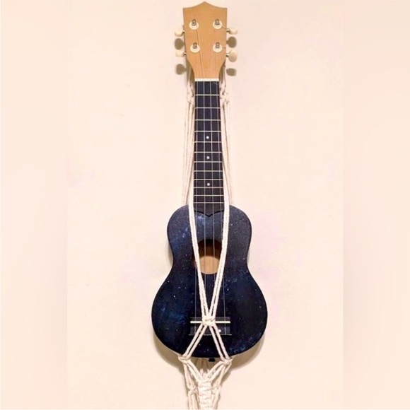 Create A Ukulele Kit Ukulele + Macrame Wall Holder - Picture 11 of 15